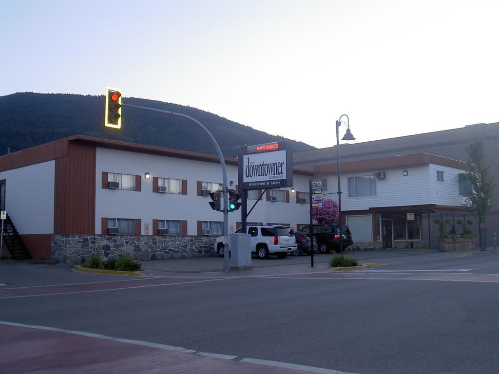 Downtowner Motor Inn Creston Exteriör bild