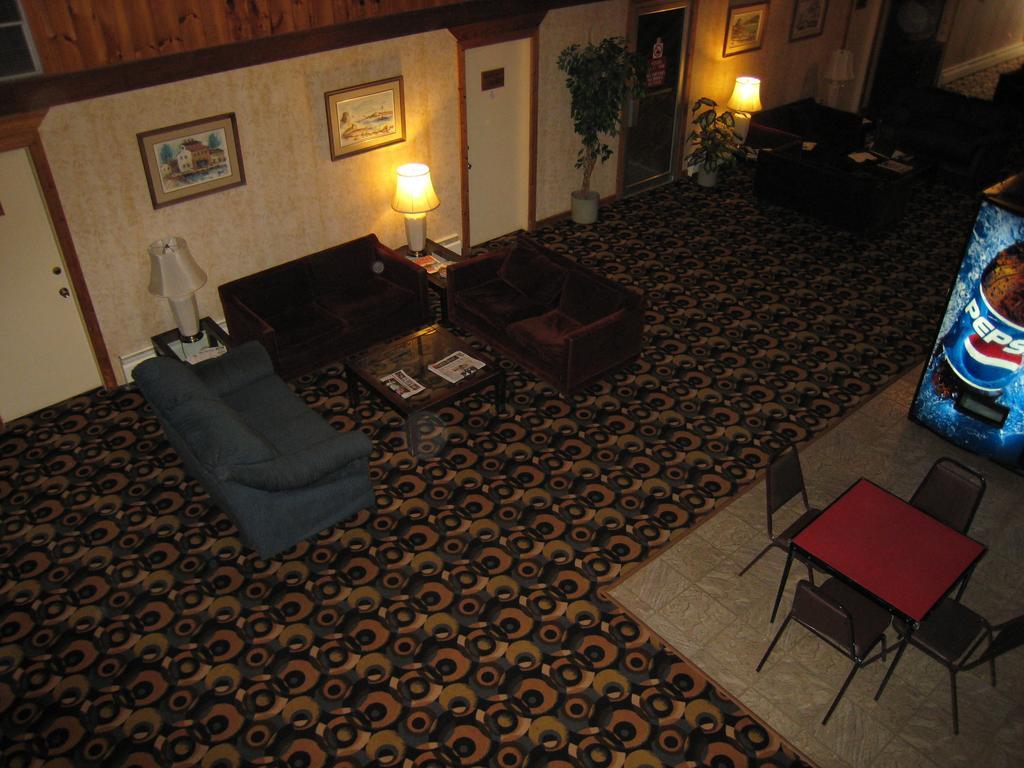 Downtowner Motor Inn Creston Exteriör bild